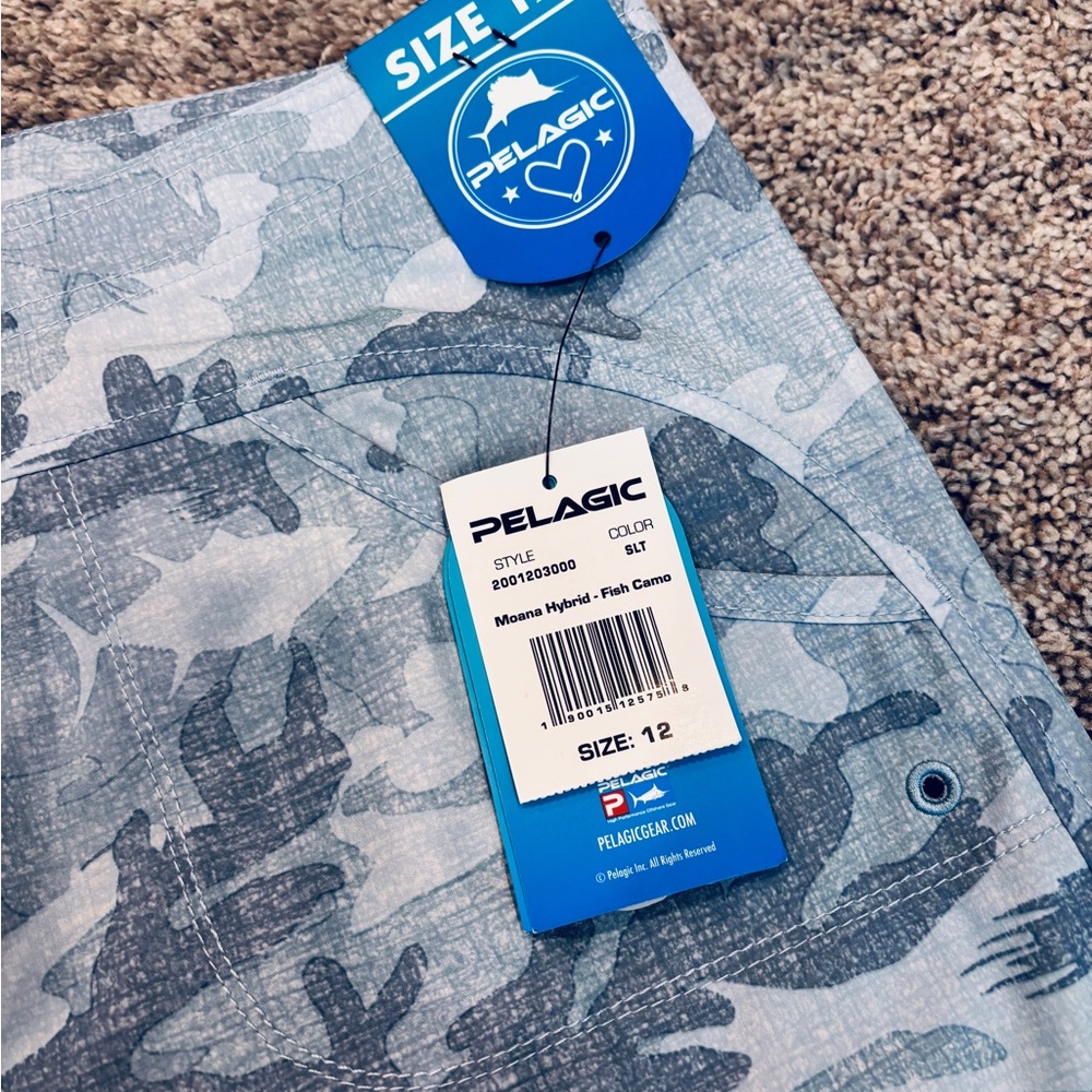 NWT Pelagic Moana blue fish camo women’s shorts size 12 outdoors water hike - Picture 2 of 9